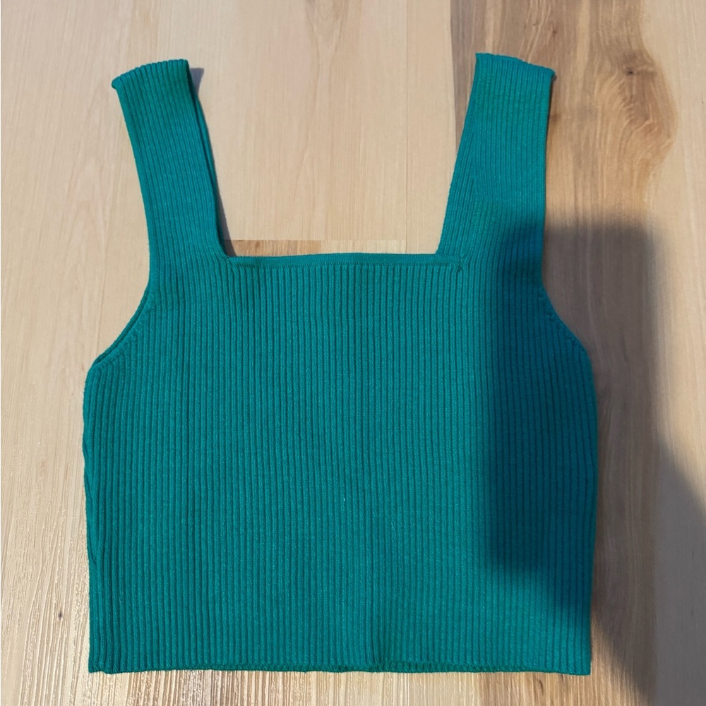 Ribbed Tank